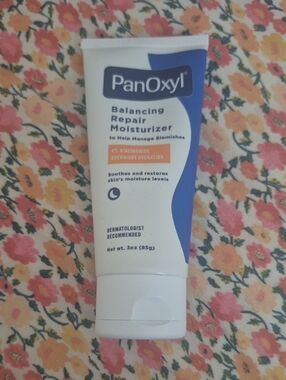 Balancing Repair Moisturizer – White & Blue